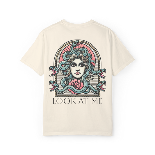 T - Shirt: Look at me